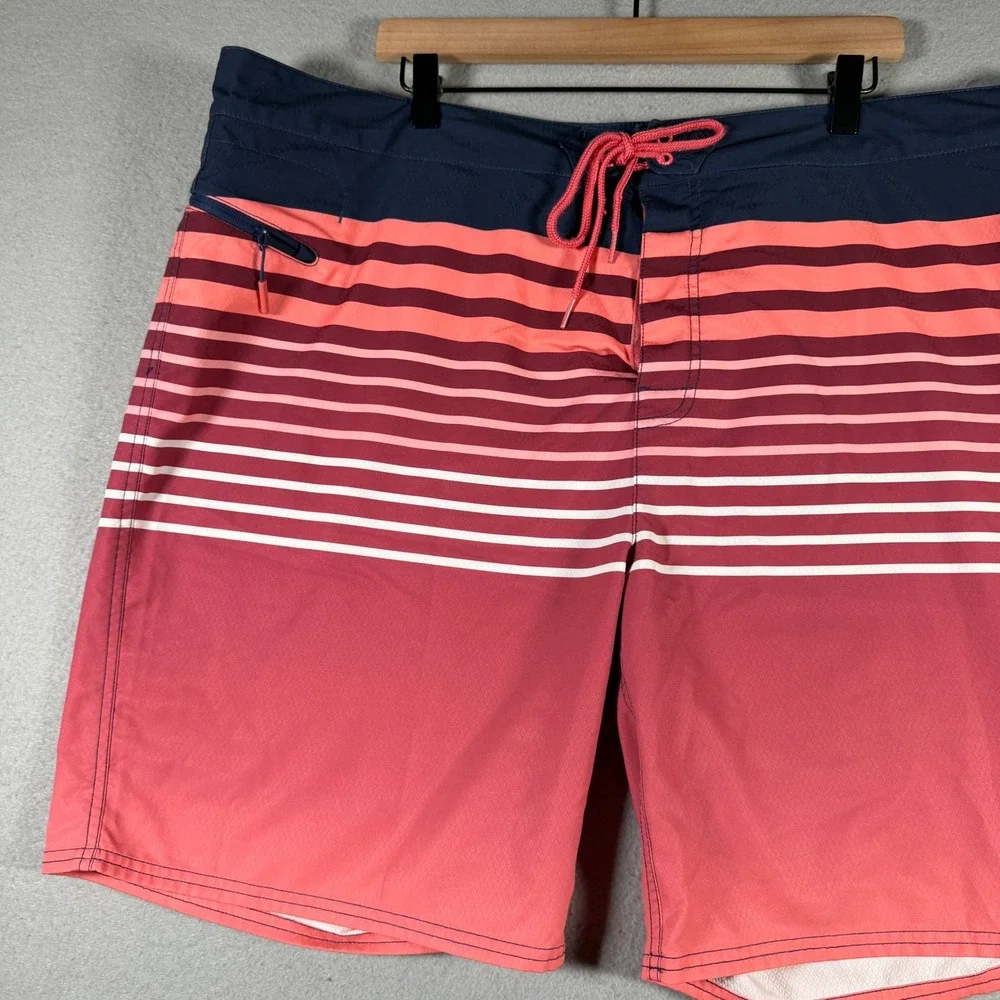 Vineyard Vines Mens 42‎ Striped Gradient Board Shorts Coral Burgundy Navy Blue